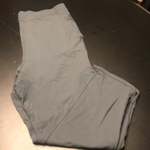 NWOT Lululemon Cropped Pant Size 10